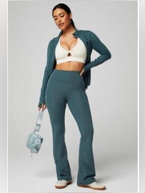 Fabletics Oasis PureLuxe High Waisted Kick Flare Leggings Pant Storm Slate Small